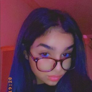 Meet your Posher, Natalie